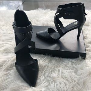 Joe’s Jeans Perry Pump.